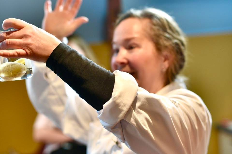Kluriga och kuliga experiment med Professor Cecilia